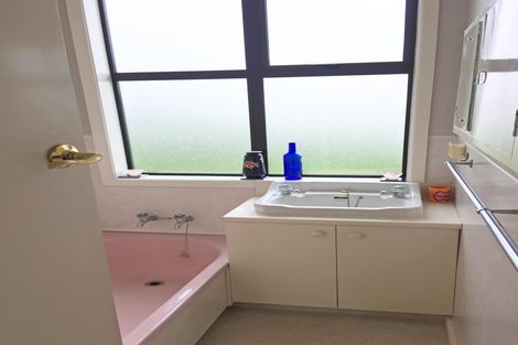 Photo of property in 20 Perth Street, South Hill, Oamaru, 9400