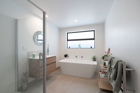 Photo of property in 47 Colpoma Close, Papamoa Beach, Papamoa, 3118