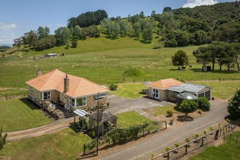 Photo of property in 141 Neavesville Road, Puriri, Thames, 3578