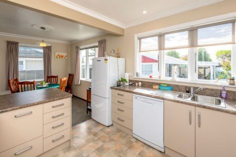 Photo of property in 3 Dunbar Street, Levin, 5510