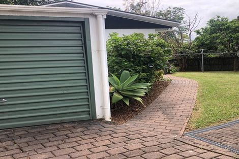 Photo of property in 2/5 Compass Place, Te Atatu Peninsula, Auckland, 0610