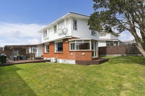 Photo of property in 13 Cranwell Street, Churton Park, Wellington, 6037