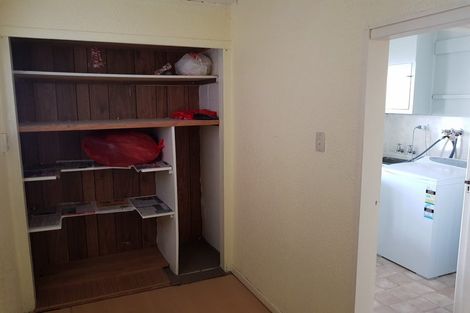 Photo of property in 4 Miro Street, Merrilands, New Plymouth, 4312