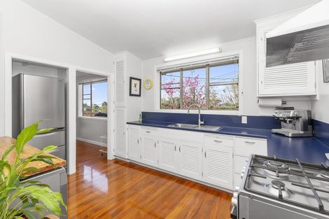 Photo of property in 2 Merchant Avenue, Te Atatu South, Auckland, 0610