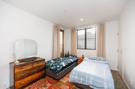 Photo of property in Maddison Apartments, 3/6c Queen Street, Palmerston North, 4410