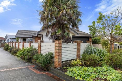 Photo of property in 2 Cataldo Mews, Avalon, Lower Hutt, 5011