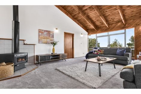 Photo of property in 17 Scenic Drive, Titirangi, Auckland, 0604