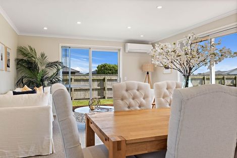 Photo of property in 1 Reremoana Close, Hawera, 4610