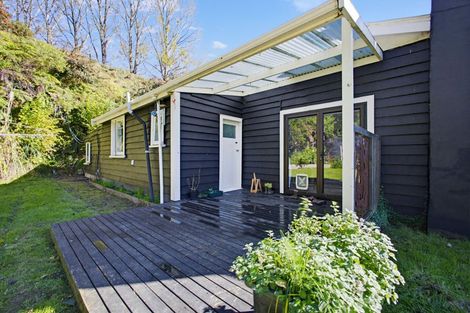 Photo of property in 822 Motukawa Road, Tarata, Inglewood, 4387