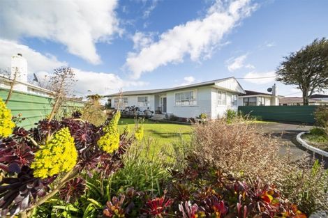 Photo of property in 15 Murray Avenue, Hawera, 4610