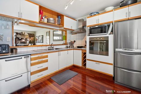 Photo of property in Mcfarlane Mews, 2u2 Mcfarlane Street, Mount Victoria, Wellington, 6011