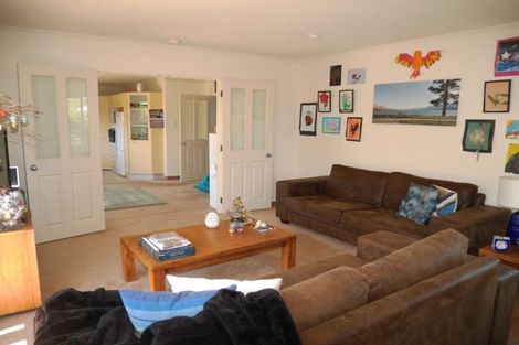 Photo of property in 127 Guildford Drive, Paraparaumu Beach, Paraparaumu, 5032