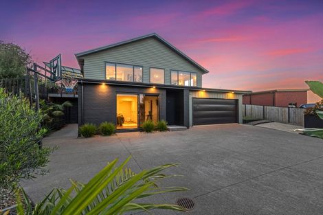 Photo of property in 16 Mearns Way, Ohauiti, Tauranga, 3112