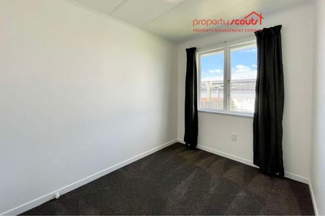 Photo of property in 4 Simons Street, Moturoa, New Plymouth, 4310