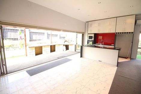 Photo of property in 27 Edgewood Way, Henderson, Auckland, 0612