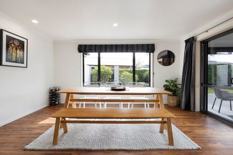 Photo of property in 28 Somerton Drive, Huntington, Hamilton, 3210