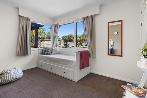 Photo of property in 240 Lake Terrace Road, Shirley, Christchurch, 8061