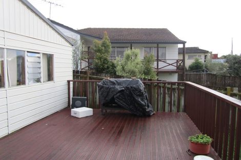 Photo of property in 26 Santiago Crescent, Unsworth Heights, Auckland, 0632