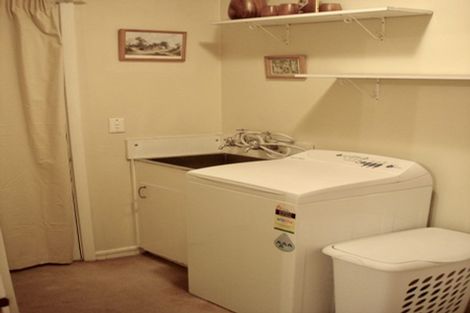 Photo of property in 3 Tuirau Place, Ilam, Christchurch, 8041