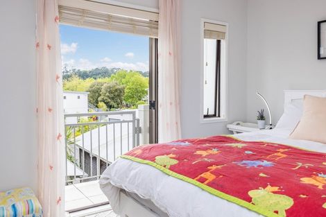 Photo of property in The Grange, 10/92 Bush Road, Albany, Auckland, 0632