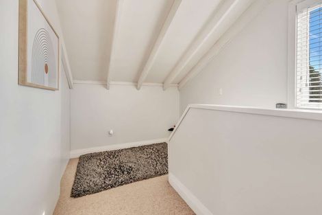 Photo of property in 8 Cochrane Street, Fairy Springs, Rotorua, 3015