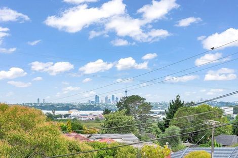 Photo of property in 52a Roberts Road, Te Atatu South, Auckland, 0610