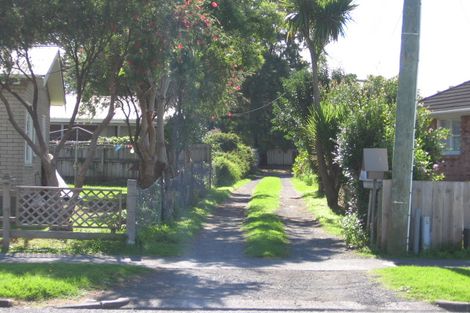 Photo of property in 22a Harbour View Road, Te Atatu Peninsula, Auckland, 0610