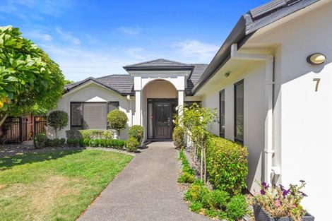 Photo of property in 7 Piha Close, Papamoa Beach, Papamoa, 3118
