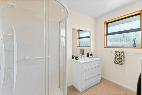 Photo of property in 490 Bower Avenue, Parklands, Christchurch, 8083
