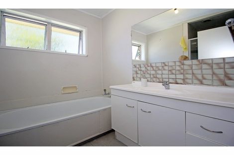 Photo of property in 52 Henwood Road, Mangere East, Auckland, 2024