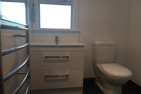 Photo of property in 41 Larsen Crescent, Tawa, Wellington, 5028