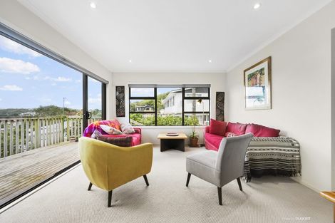 Photo of property in 33a Woodland Road, Johnsonville, Wellington, 6037