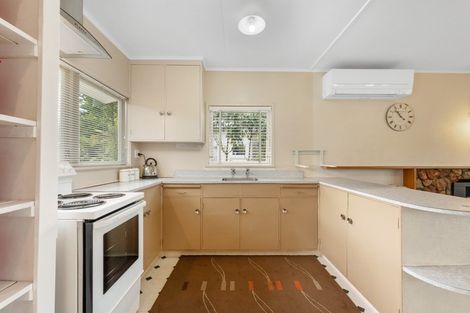 Photo of property in 27 Sunset Street, Hilltop, Taupo, 3330