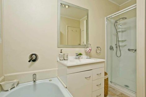 Photo of property in 3/72 Alton Avenue, Hillcrest, Auckland, 0627