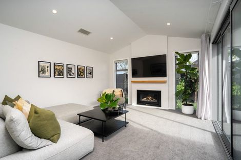 Photo of property in 27c Isobel Hodgson Drive, Cambridge, 3434