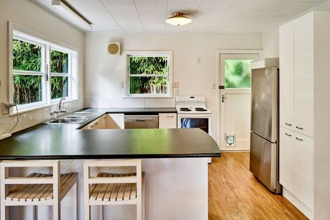 Photo of property in 6 Matai Street, Tawa, Wellington, 5028