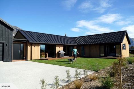 Photo of property in 6a Kinross Lane, Jacks Point, Queenstown, 9371