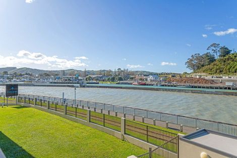Photo of property in 211/2 Reads Quay, Gisborne, 4010
