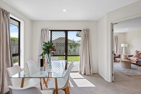 Photo of property in 2 Saskia Lane, Somerfield, Christchurch, 8024