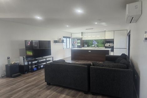 Photo of property in 12 Opouatu Avenue, Glenbrook, Waiuku, 2681