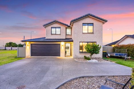 Photo of property in 22 Erceg Way, Rosehill, Papakura, 2113