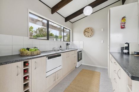 Photo of property in 19 Shakespear Road, Army Bay, Whangaparaoa, 0930