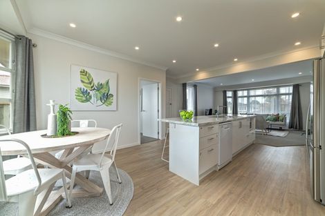 Photo of property in 15 Newhaven Place, Roslyn, Palmerston North, 4414