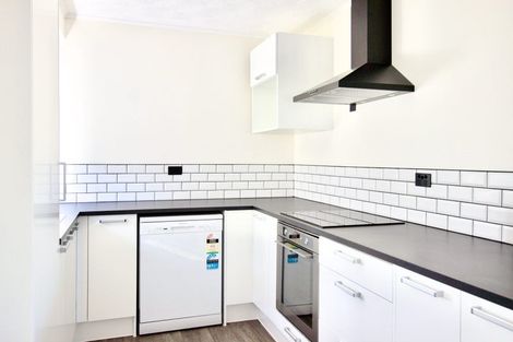 Photo of property in 64 Borich Road, Sunnyvale, Auckland, 0612