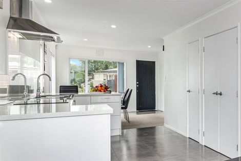 Photo of property in 1/67a Metcalfe Road, Ranui, Auckland, 0612