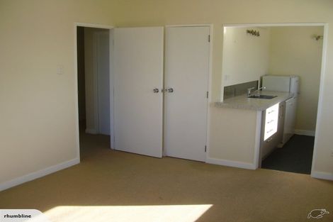 Photo of property in Hobson Court Flats, 55/70u Hobson Street, Thorndon, Wellington, 6011