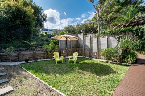 Photo of property in 2/3a City View Terrace, Birkenhead, Auckland, 0626