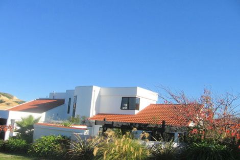 Photo of property in 42 Samwell Drive, Whitby, Porirua, 5024