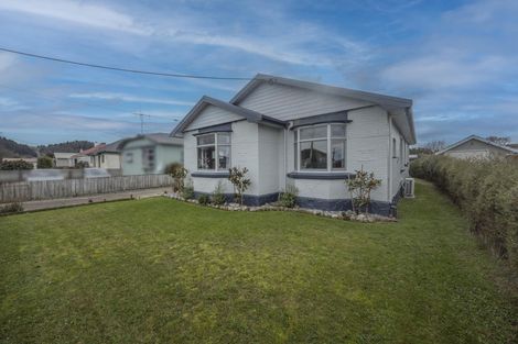Photo of property in 16 Teviot Street, Oamaru North, Oamaru, 9400