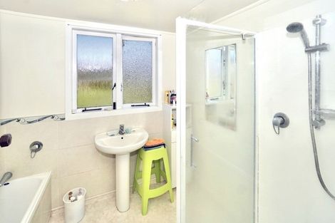 Photo of property in 24 Glen Terrace, Te Puke, 3119